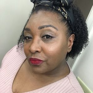 Meet your Posher, Louella